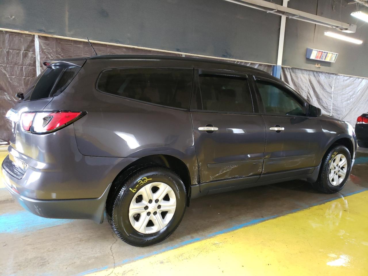 Photo 18 VIN: 1GNKRFED6EJ360315 - CHEVROLET TRAVERSE 