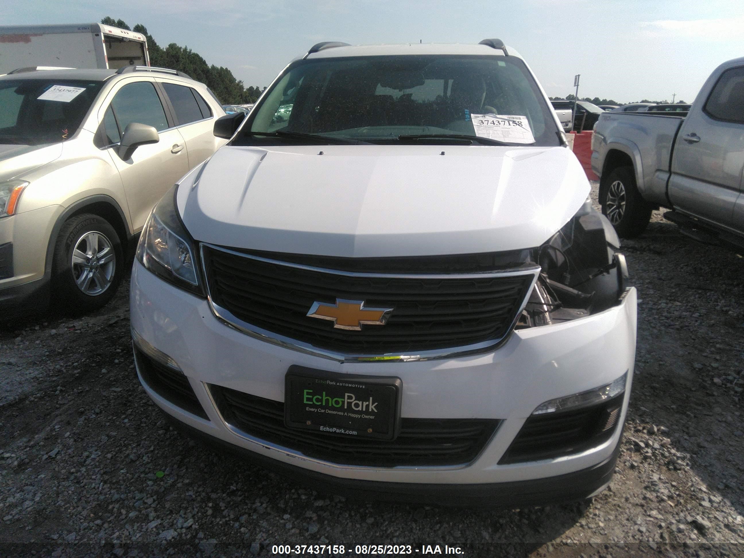 Photo 12 VIN: 1GNKRFED6HJ252118 - CHEVROLET TRAVERSE 