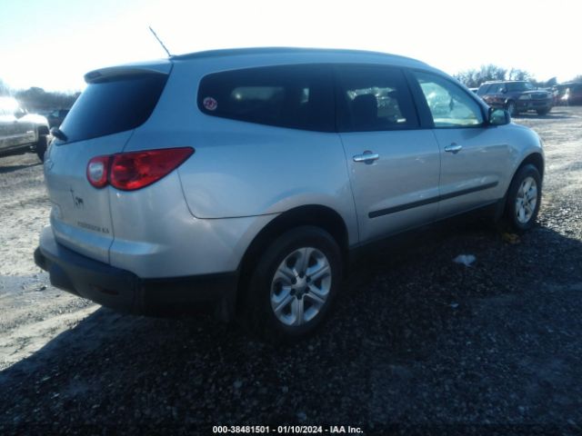 Photo 3 VIN: 1GNKRFED7BJ166906 - CHEVROLET TRAVERSE 