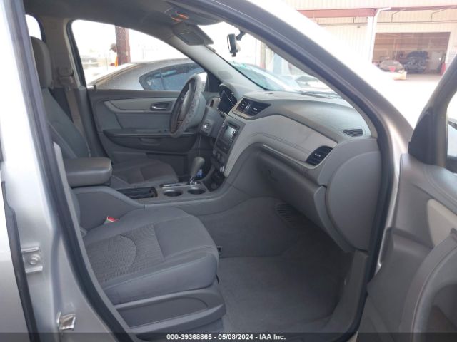 Photo 4 VIN: 1GNKRFED7FJ340088 - CHEVROLET TRAVERSE 