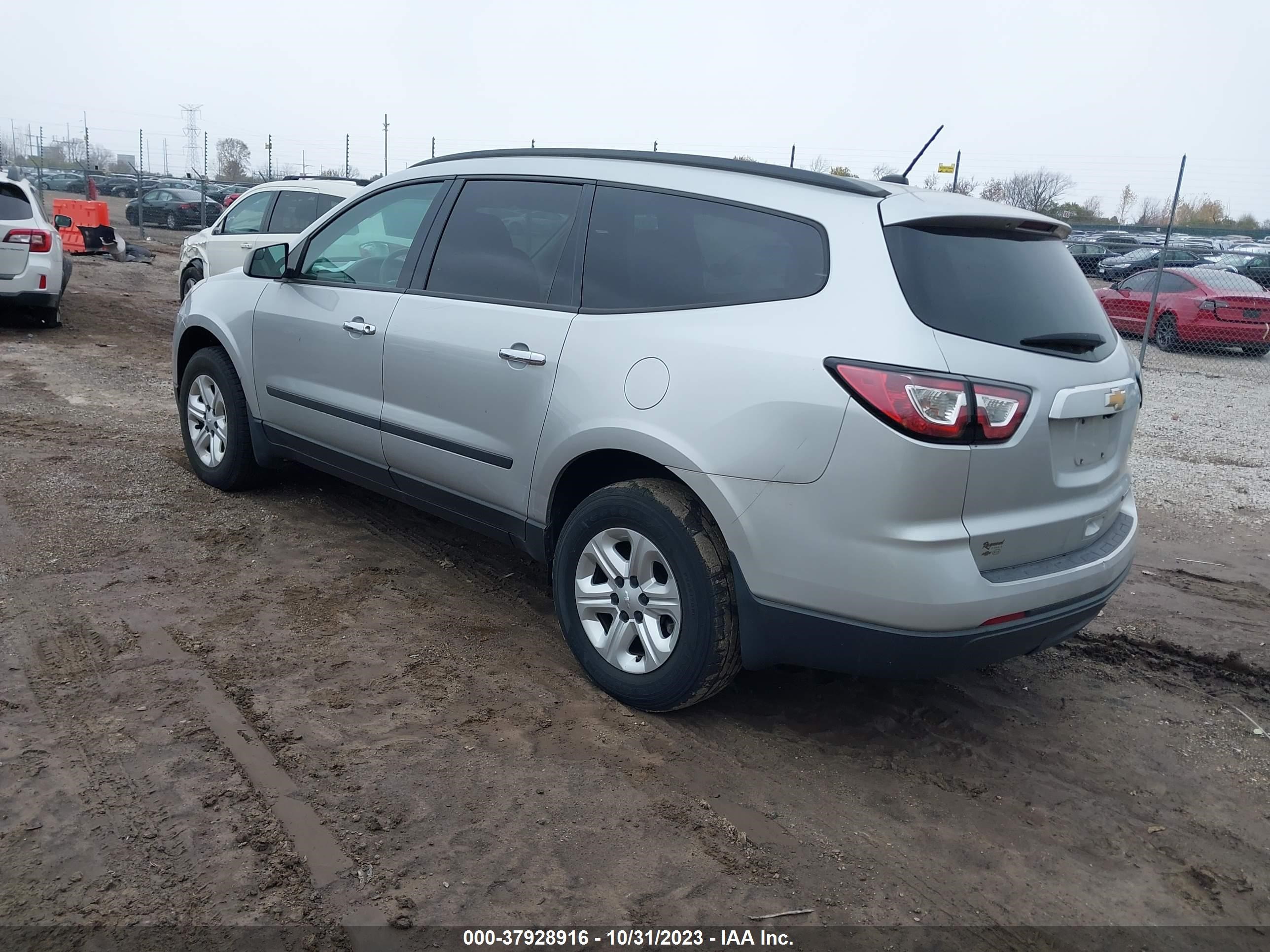 Photo 2 VIN: 1GNKRFED8EJ347663 - CHEVROLET TRAVERSE 