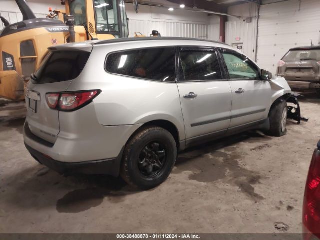 Photo 3 VIN: 1GNKRFED8FJ364674 - CHEVROLET TRAVERSE 