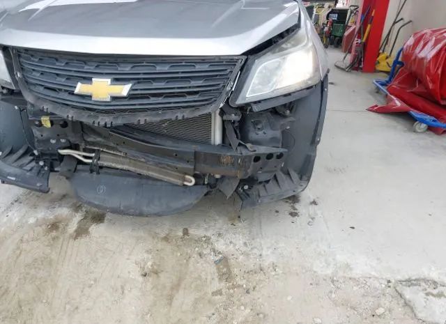 Photo 5 VIN: 1GNKRFED8FJ374489 - CHEVROLET TRAVERSE 