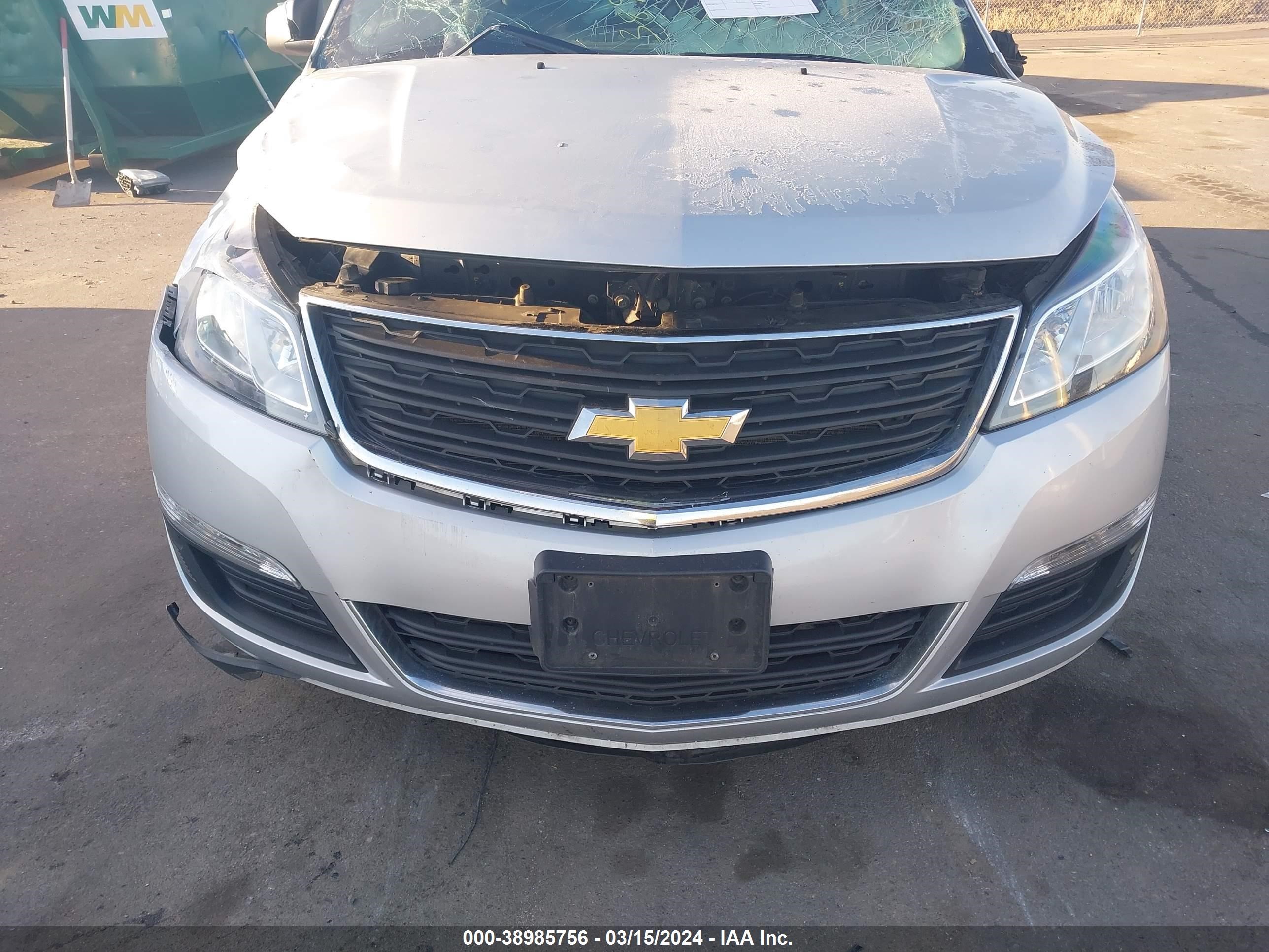 Photo 11 VIN: 1GNKRFED8HJ224370 - CHEVROLET TRAVERSE 