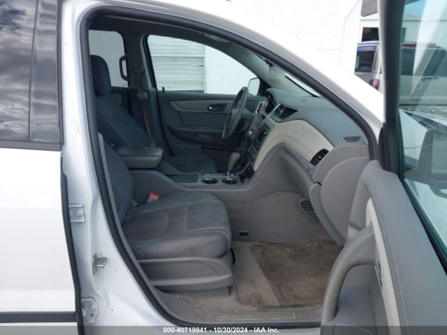 Photo 4 VIN: 1GNKRFED8HJ252864 - CHEVROLET TRAVERSE 