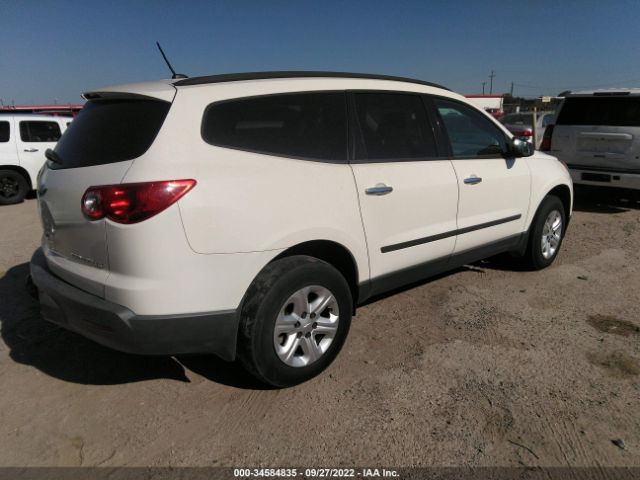 Photo 3 VIN: 1GNKRFED9CJ182669 - CHEVROLET TRAVERSE 