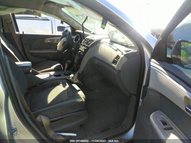 Photo 4 VIN: 1GNKRFED9CJ315592 - CHEVROLET TRAVERSE 