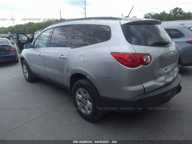 Photo 2 VIN: 1GNKRFEDXCJ200211 - CHEVROLET TRAVERSE 