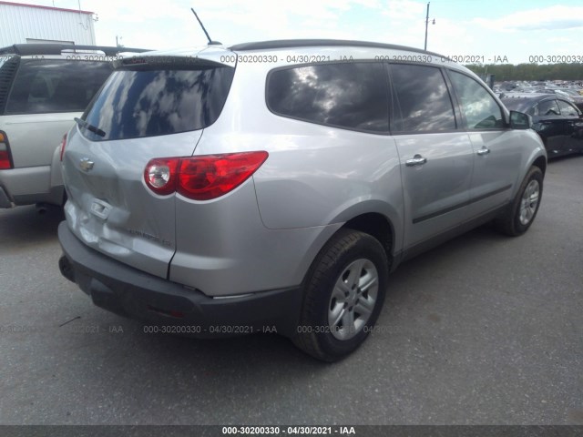 Photo 3 VIN: 1GNKRFEDXCJ200211 - CHEVROLET TRAVERSE 