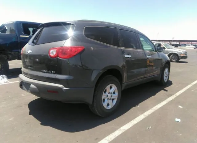 Photo 3 VIN: 1GNKRFEDXCJ273661 - CHEVROLET TRAVERSE 