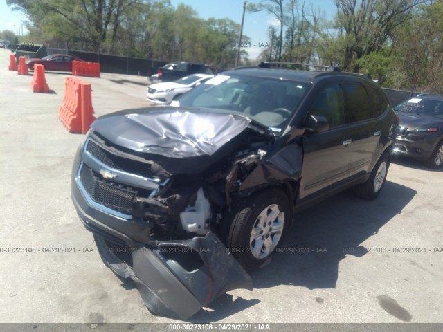 Photo 1 VIN: 1GNKRFEDXCJ317836 - CHEVROLET TRAVERSE 