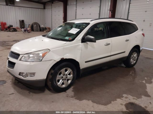 Photo 1 VIN: 1GNKRFEDXCJ364865 - CHEVROLET TRAVERSE 