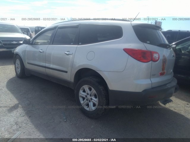 Photo 2 VIN: 1GNKRFEDXCJ374568 - CHEVROLET TRAVERSE 