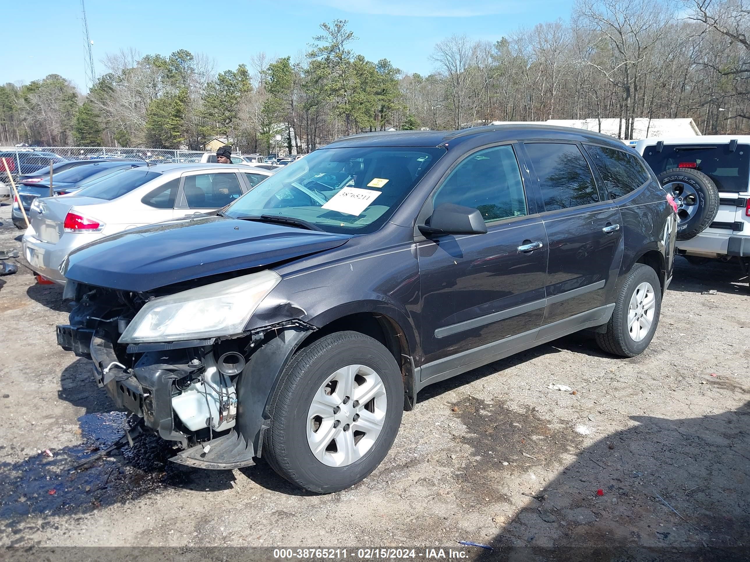 Photo 1 VIN: 1GNKRFKD1EJ314881 - CHEVROLET TRAVERSE 