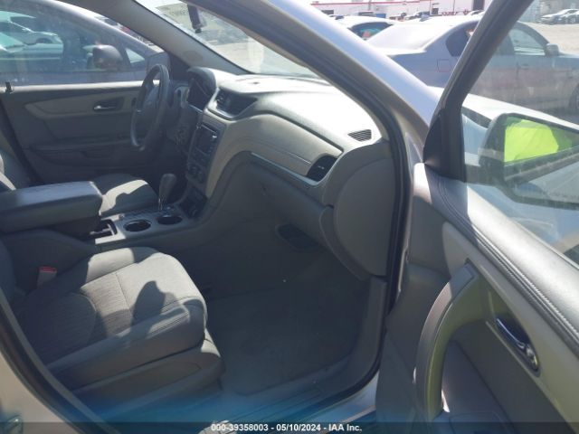 Photo 4 VIN: 1GNKRFKD1HJ140556 - CHEVROLET TRAVERSE 