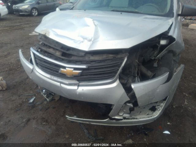 Photo 5 VIN: 1GNKRFKD2FJ344912 - CHEVROLET TRAVERSE 