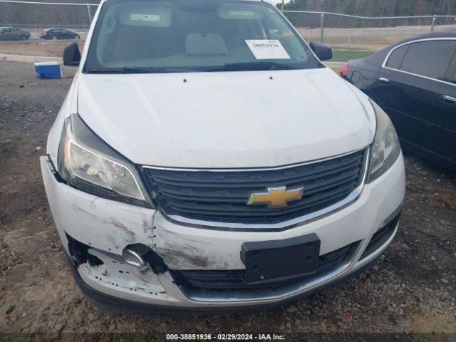 Photo 5 VIN: 1GNKRFKD2GJ138944 - CHEVROLET TRAVERSE 