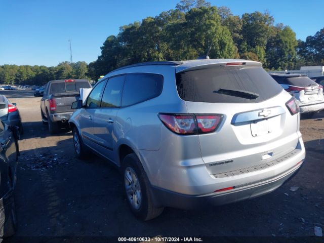 Photo 2 VIN: 1GNKRFKD4HJ153382 - CHEVROLET TRAVERSE 