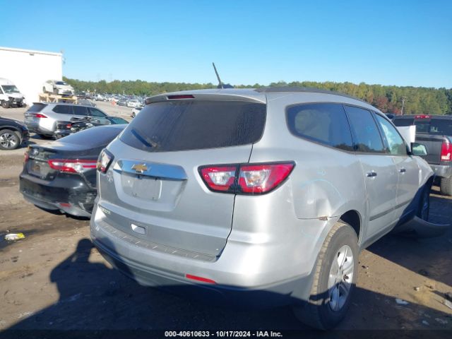 Photo 3 VIN: 1GNKRFKD4HJ153382 - CHEVROLET TRAVERSE 