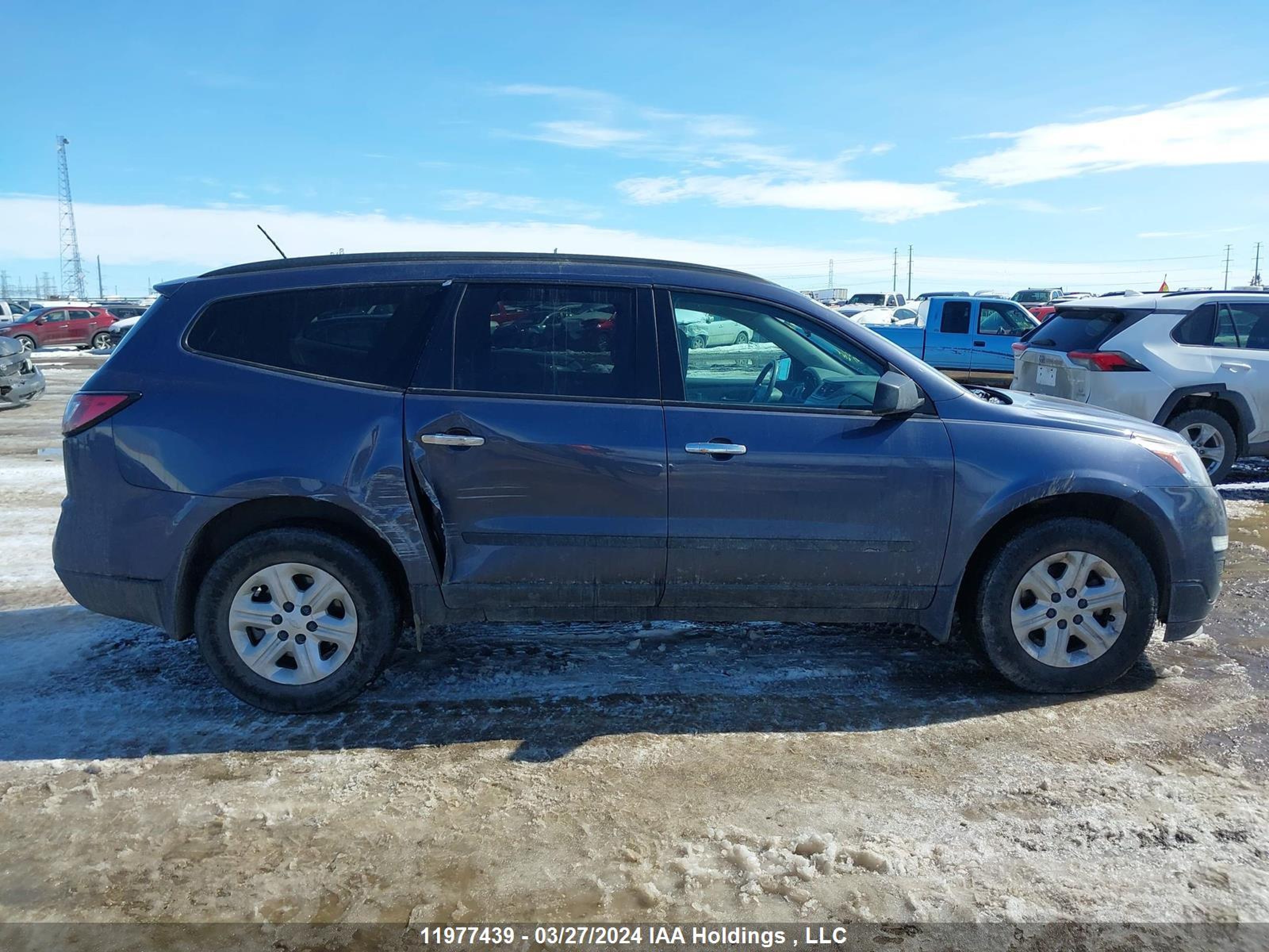 Photo 11 VIN: 1GNKRFKD6EJ304959 - CHEVROLET TRAVERSE 