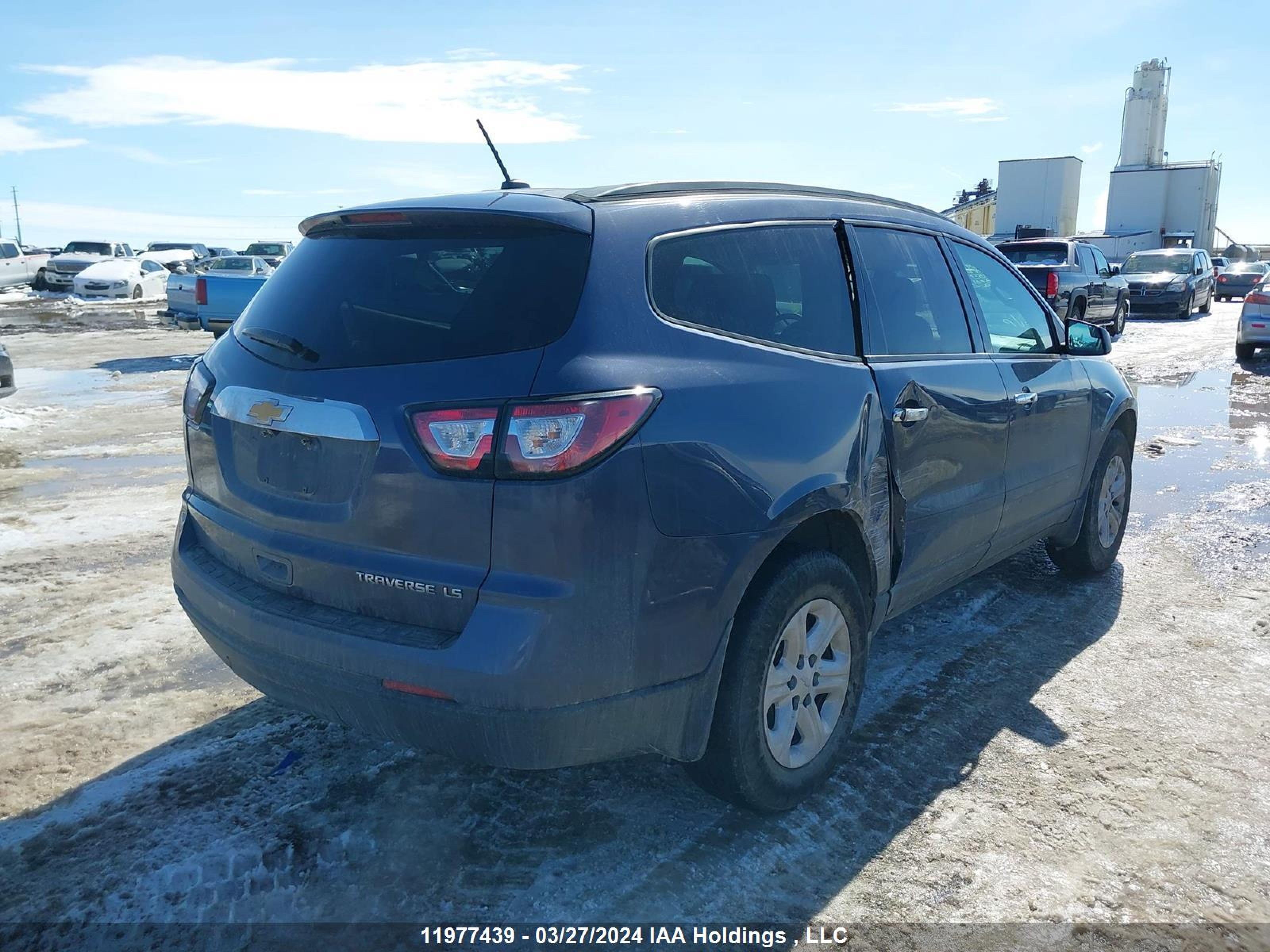 Photo 3 VIN: 1GNKRFKD6EJ304959 - CHEVROLET TRAVERSE 