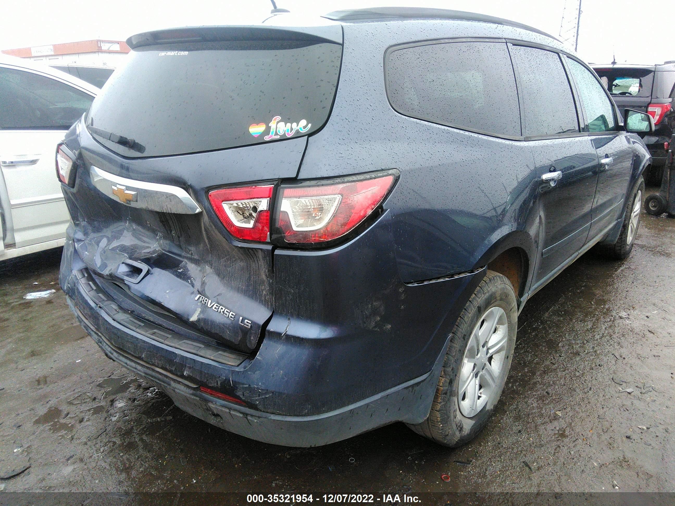 Photo 3 VIN: 1GNKRFKD8EJ139822 - CHEVROLET TRAVERSE 