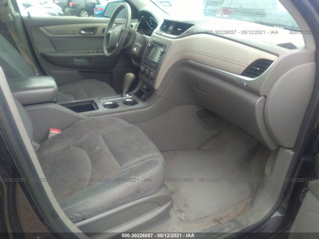 Photo 4 VIN: 1GNKRFKD8FJ221065 - CHEVROLET TRAVERSE 