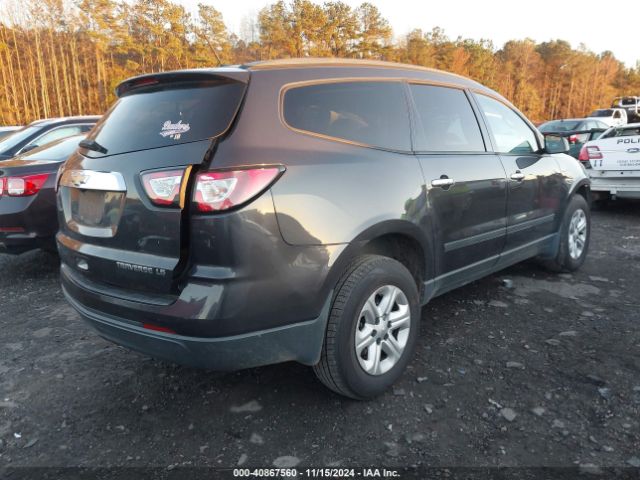 Photo 3 VIN: 1GNKRFKD8FJ256933 - CHEVROLET TRAVERSE 