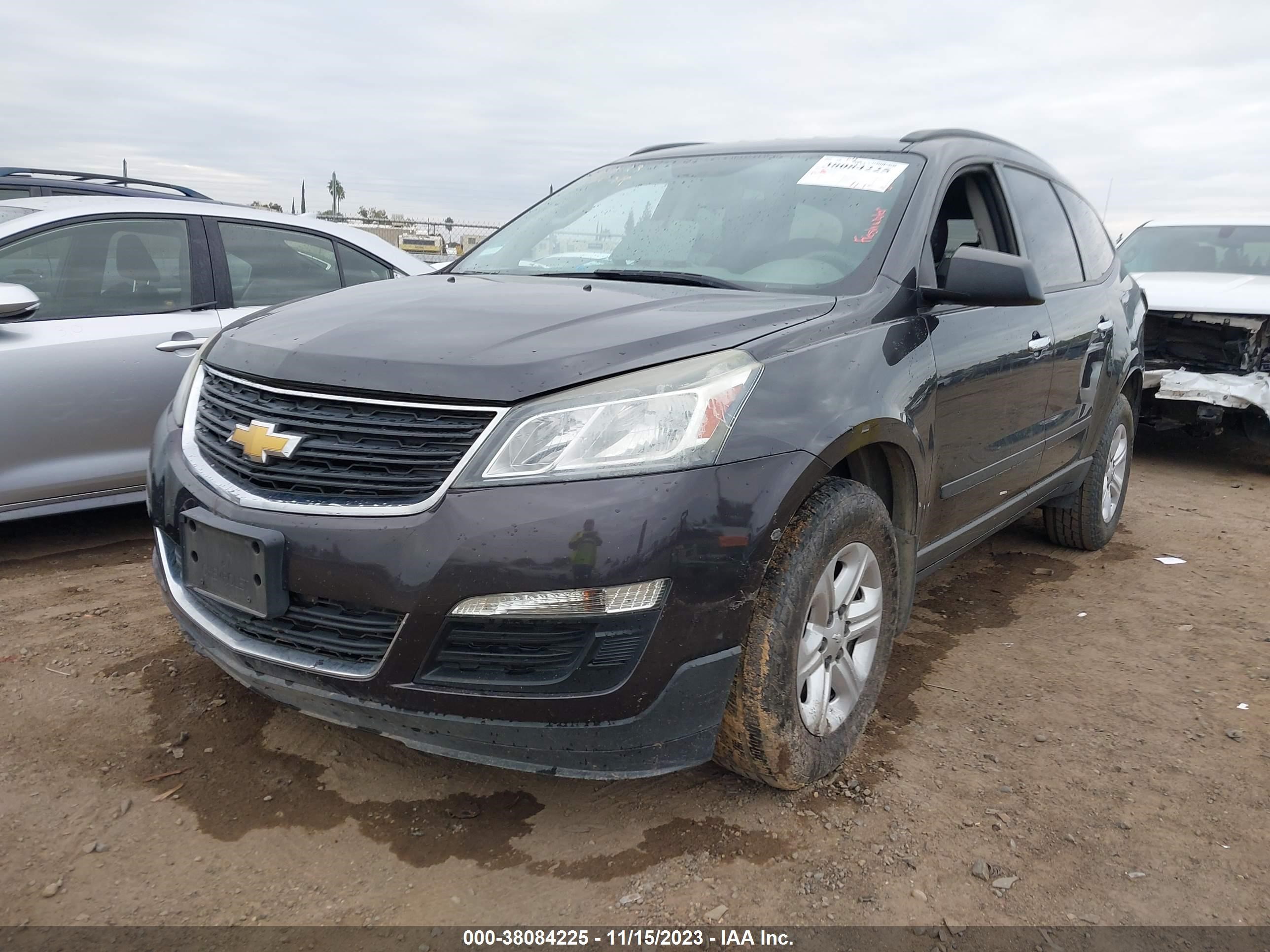 Photo 1 VIN: 1GNKRFKD9FJ311289 - CHEVROLET TRAVERSE 