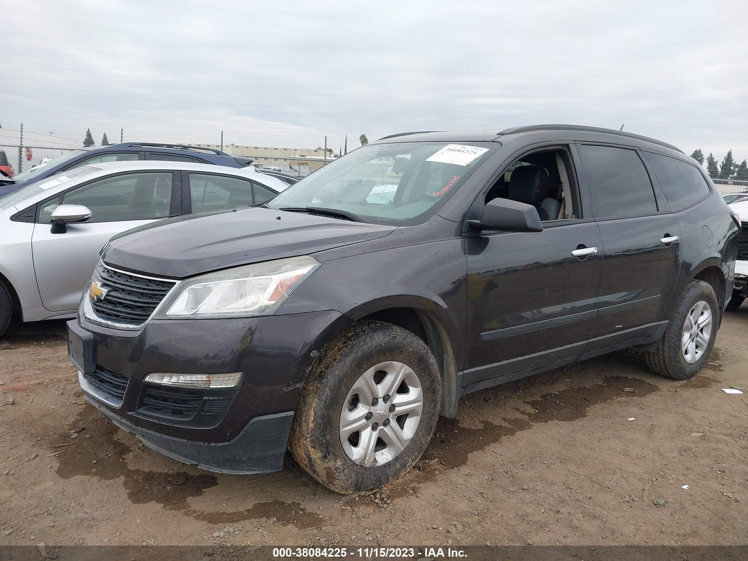 Photo 12 VIN: 1GNKRFKD9FJ311289 - CHEVROLET TRAVERSE 