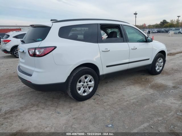 Photo 3 VIN: 1GNKRFKD9HJ230764 - CHEVROLET TRAVERSE 