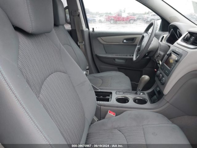 Photo 4 VIN: 1GNKRFKDXHJ324832 - CHEVROLET TRAVERSE 