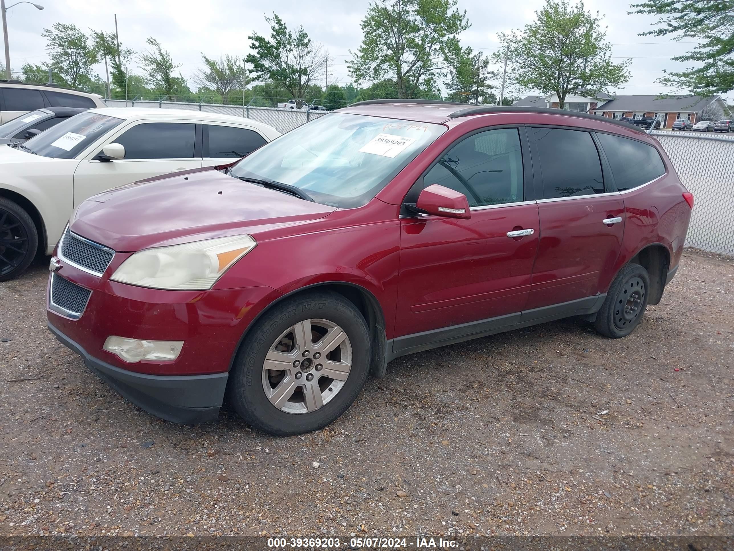 Photo 1 VIN: 1GNKRGED0BJ257845 - CHEVROLET TRAVERSE 