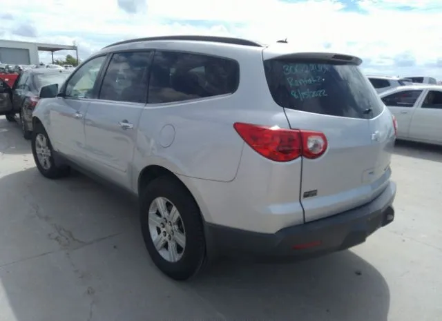 Photo 2 VIN: 1GNKRGED0CJ120437 - CHEVROLET TRAVERSE 