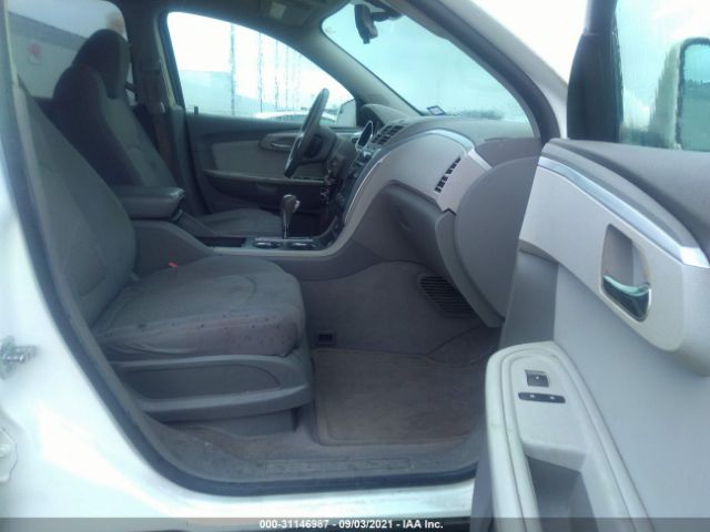 Photo 4 VIN: 1GNKRGED1BJ121353 - CHEVROLET TRAVERSE 