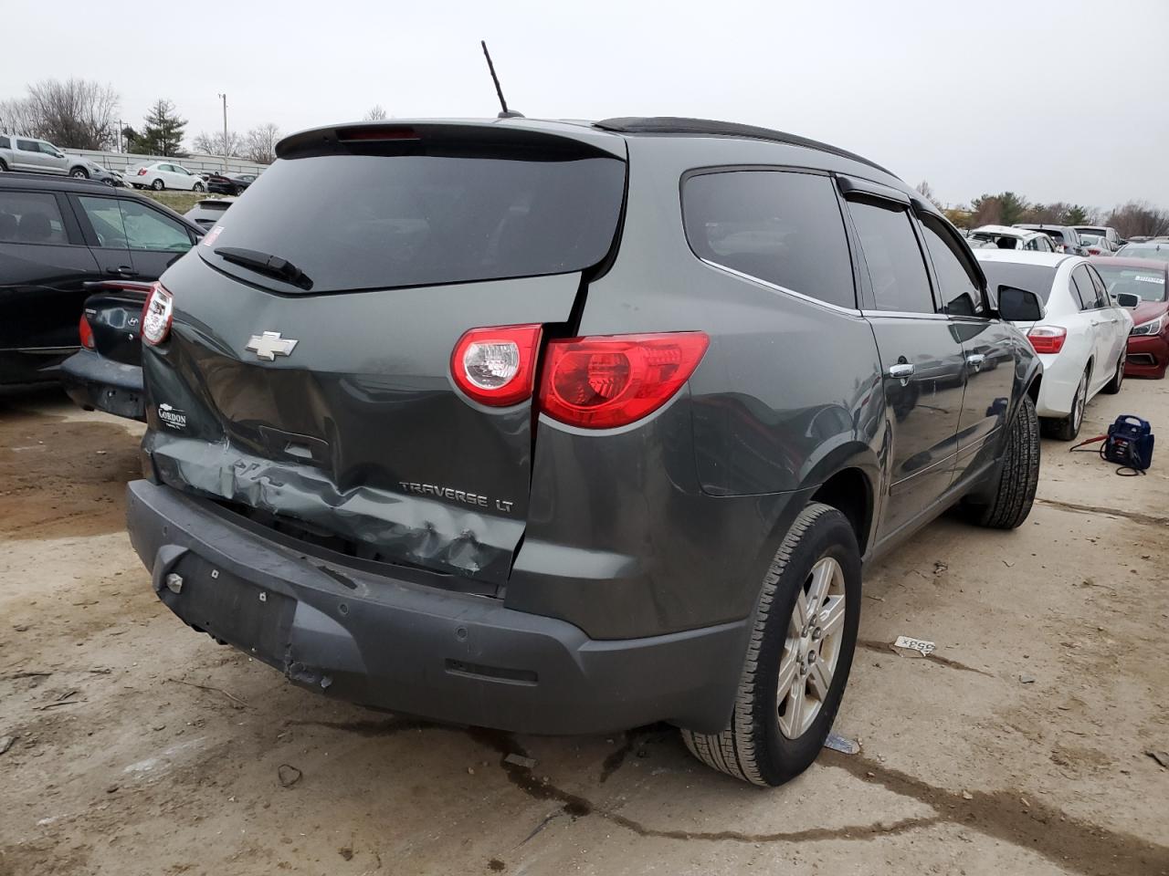 Photo 2 VIN: 1GNKRGED1BJ373541 - CHEVROLET TRAVERSE 