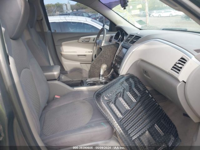 Photo 4 VIN: 1GNKRGED2BJ375539 - CHEVROLET TRAVERSE 