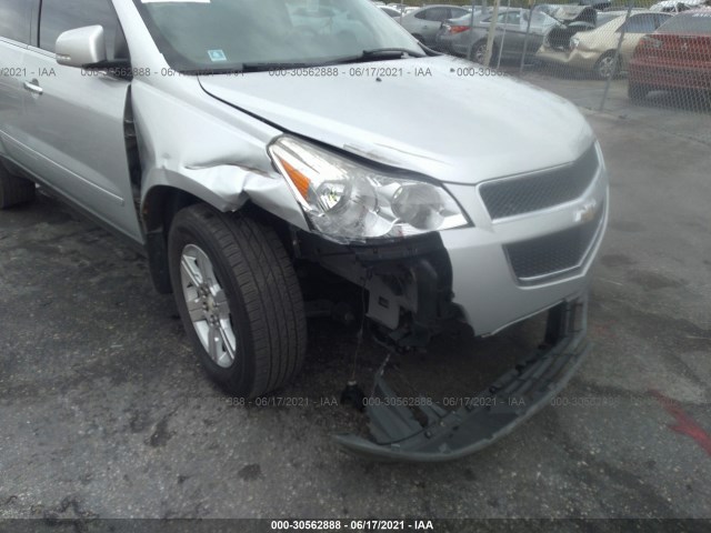 Photo 5 VIN: 1GNKRGED2CJ128670 - CHEVROLET TRAVERSE 