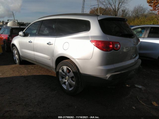 Photo 2 VIN: 1GNKRGED2CJ296700 - CHEVROLET TRAVERSE 