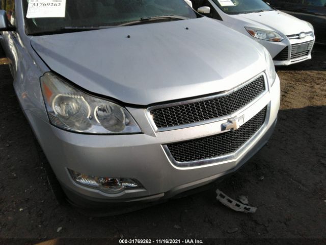 Photo 5 VIN: 1GNKRGED2CJ296700 - CHEVROLET TRAVERSE 