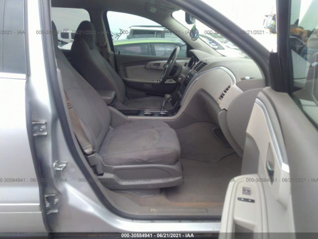 Photo 4 VIN: 1GNKRGED3BJ122391 - CHEVROLET TRAVERSE 