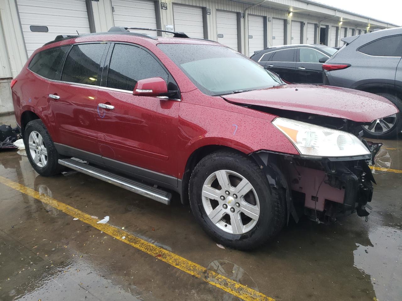 Photo 3 VIN: 1GNKRGED3BJ179626 - CHEVROLET TRAVERSE 