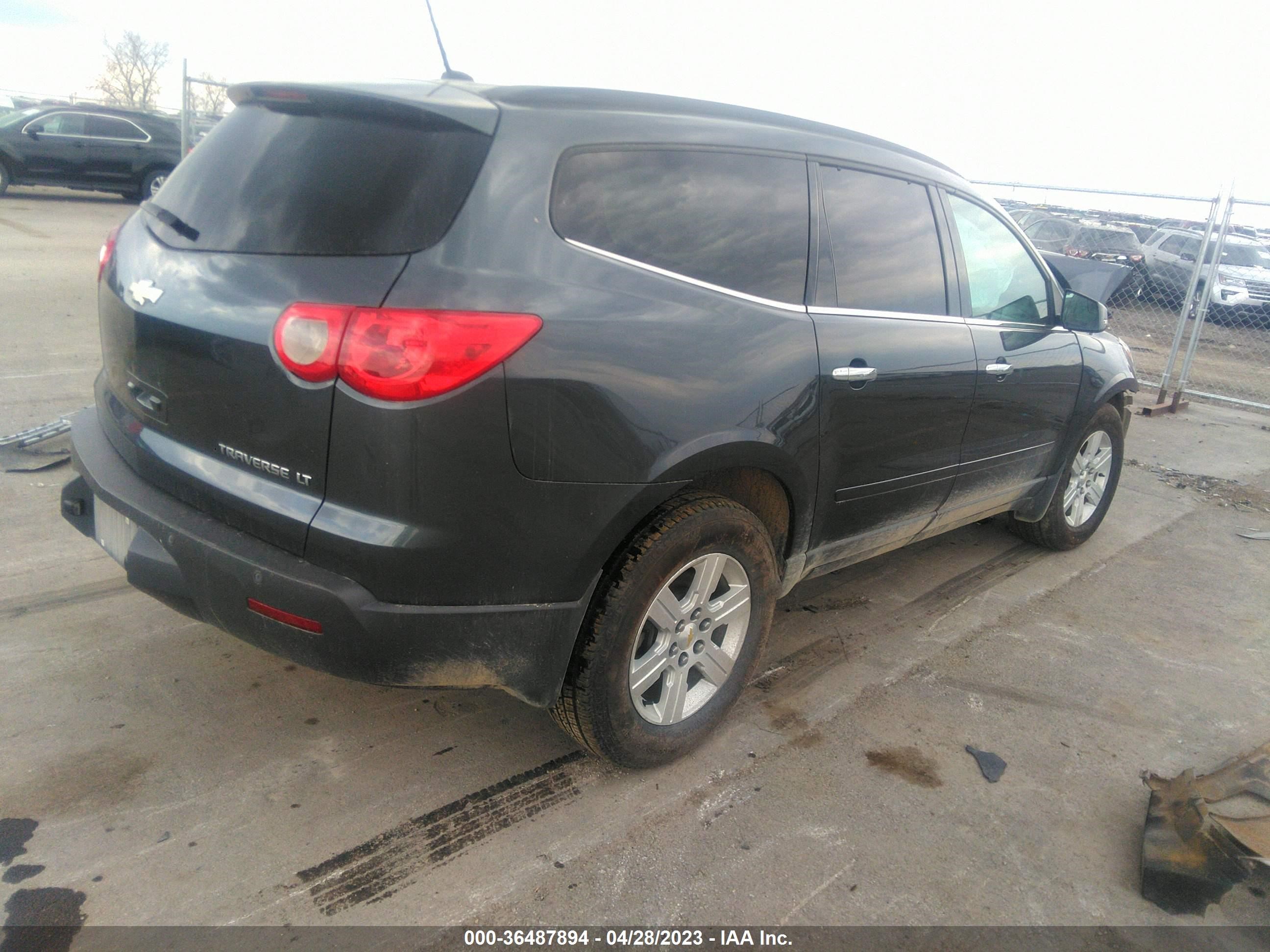 Photo 3 VIN: 1GNKRGED3BJ363691 - CHEVROLET TRAVERSE 