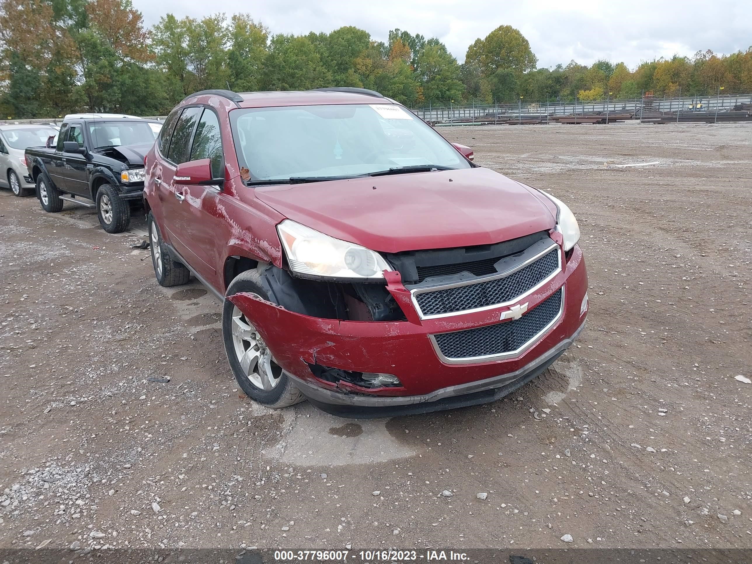 Photo 5 VIN: 1GNKRGED4BJ109827 - CHEVROLET TRAVERSE 