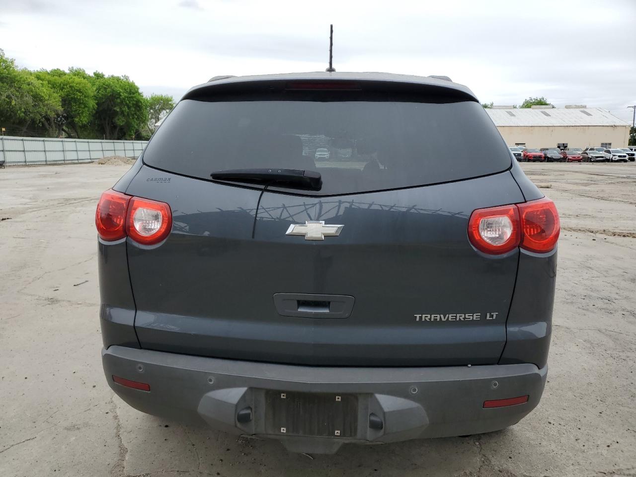 Photo 5 VIN: 1GNKRGED4BJ159921 - CHEVROLET TRAVERSE 