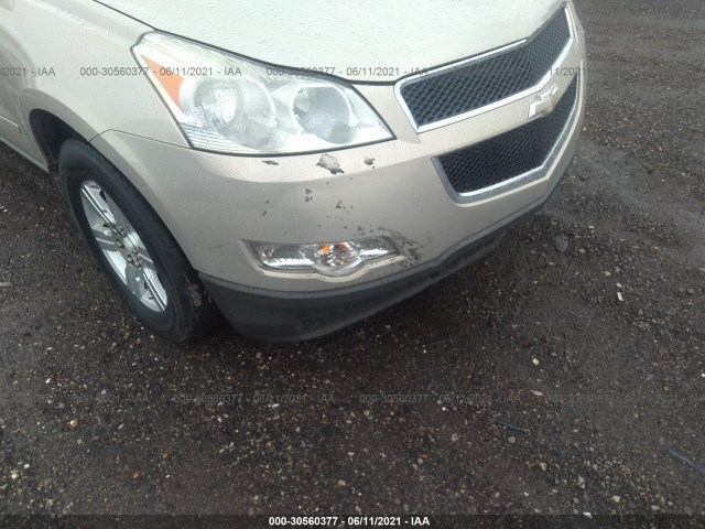 Photo 5 VIN: 1GNKRGED4BJ216649 - CHEVROLET TRAVERSE 