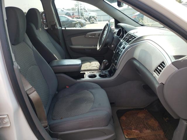 Photo 4 VIN: 1GNKRGED4BJ228770 - CHEVROLET TRAVERSE L 