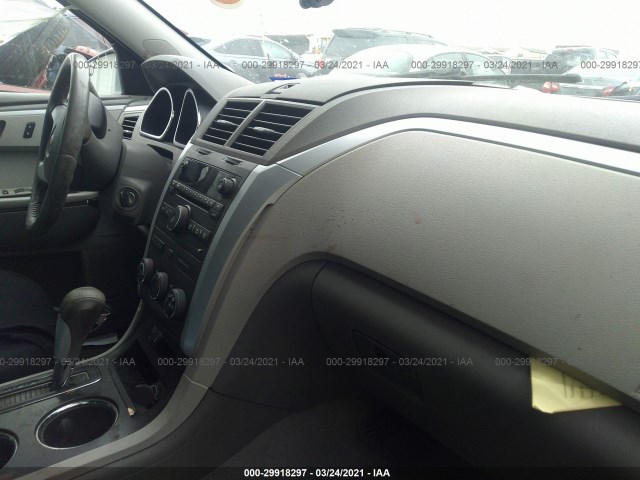 Photo 4 VIN: 1GNKRGED4BJ296647 - CHEVROLET TRAVERSE 