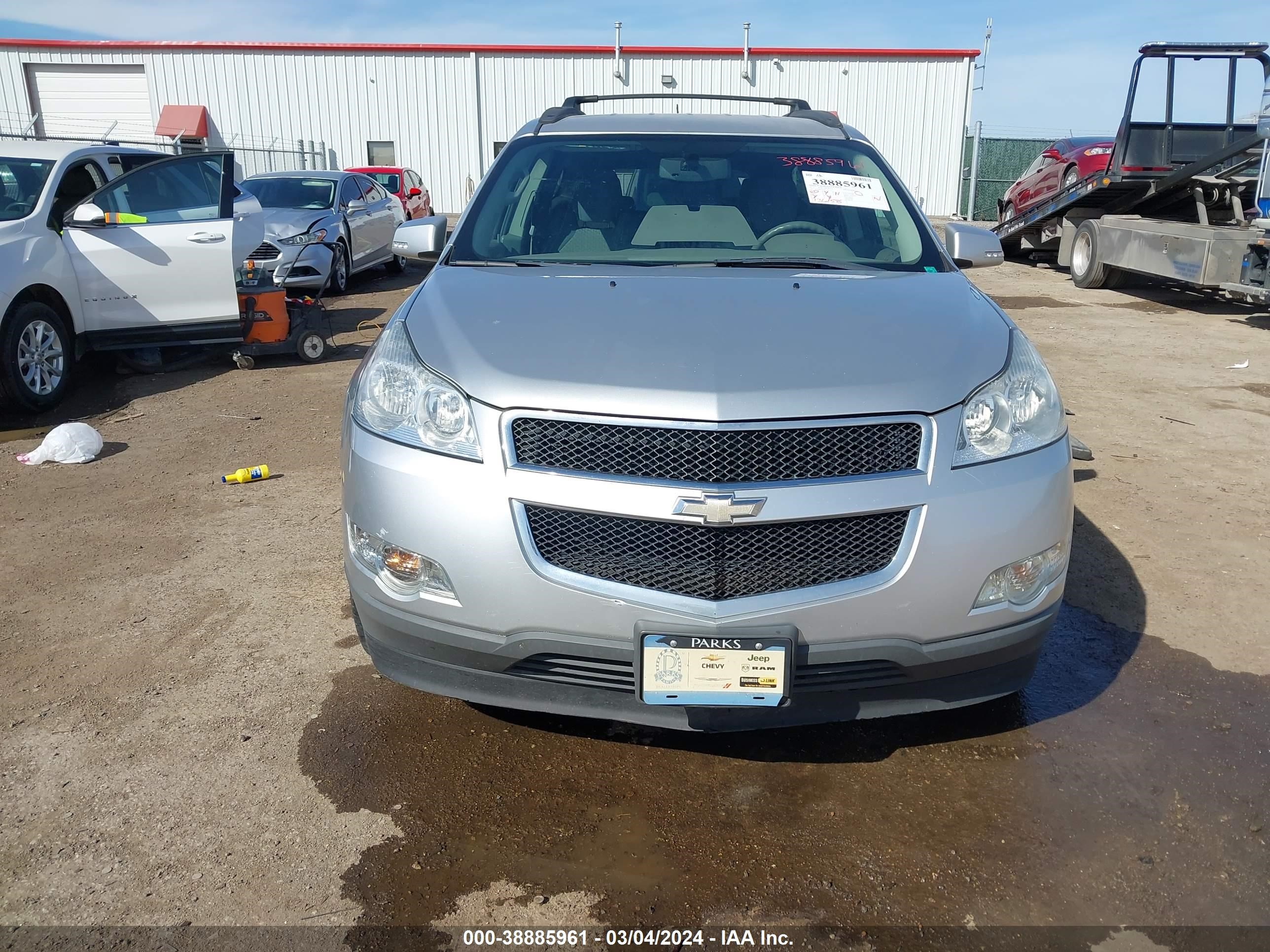 Photo 12 VIN: 1GNKRGED4CJ173707 - CHEVROLET TRAVERSE 