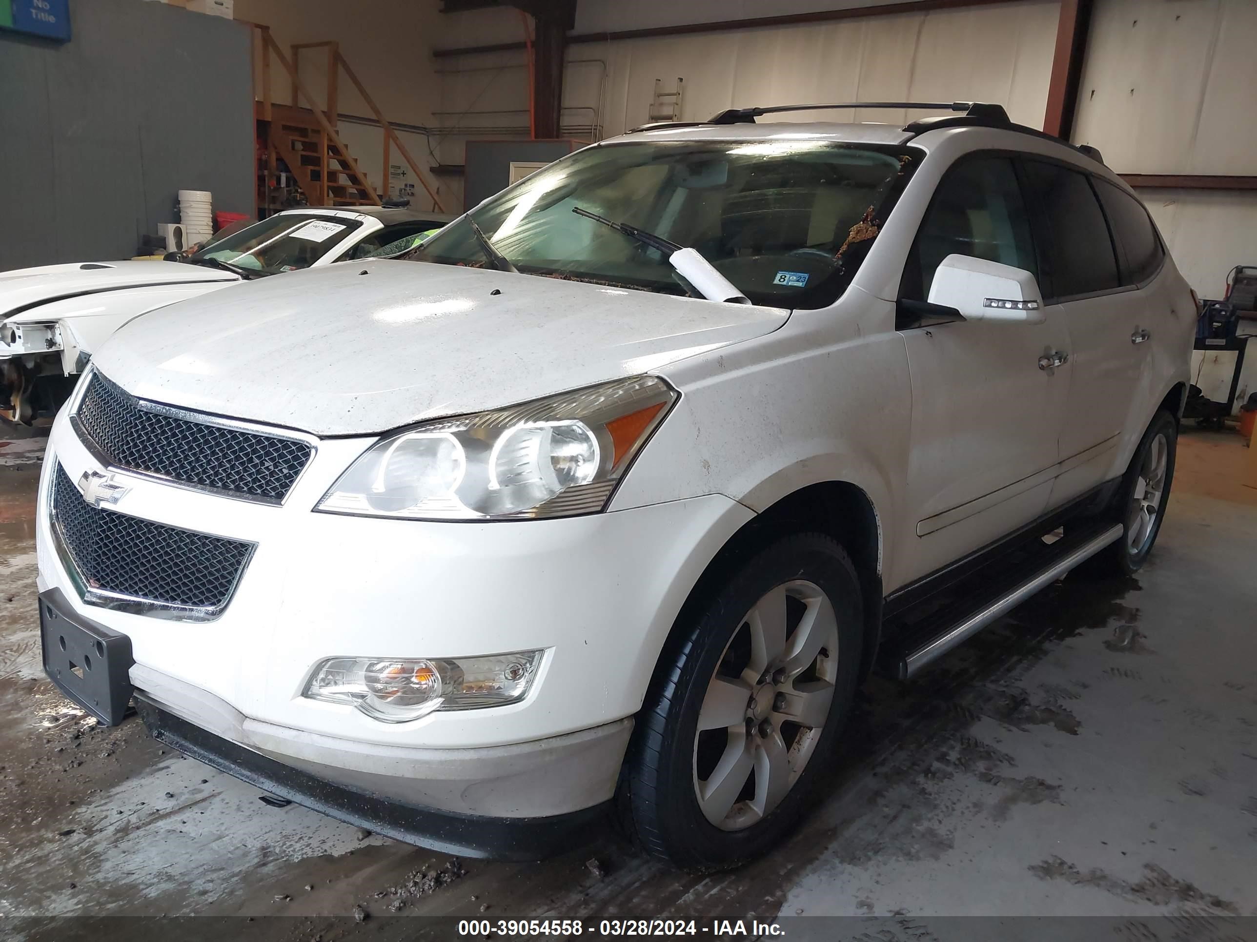 Photo 1 VIN: 1GNKRGED4CJ347436 - CHEVROLET TRAVERSE 